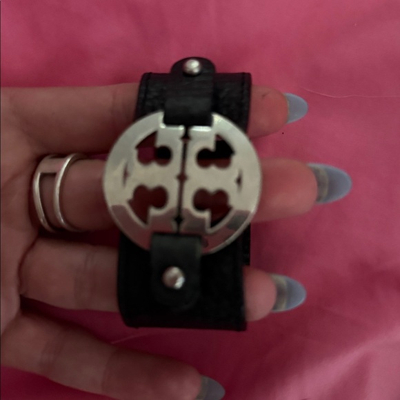TORY BURCH Leather Logo Buckle Bracelet - Picture 3 of 6